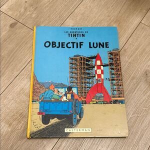 Tintin 'Objectif Lune' Book - Blue and Red